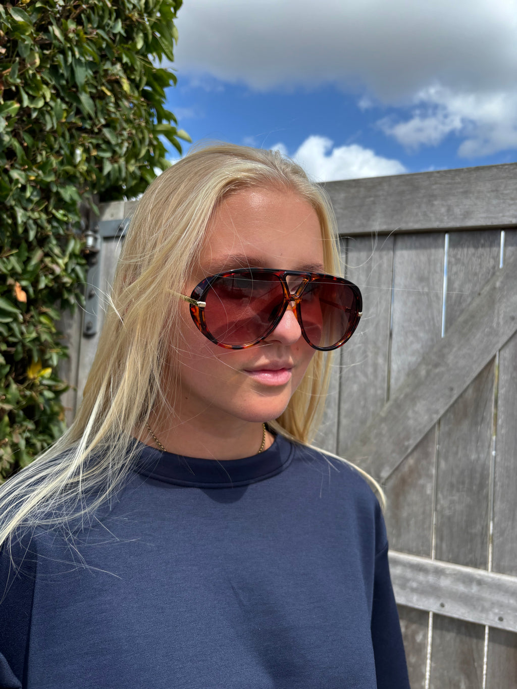 Mowi Sunglass - Brown