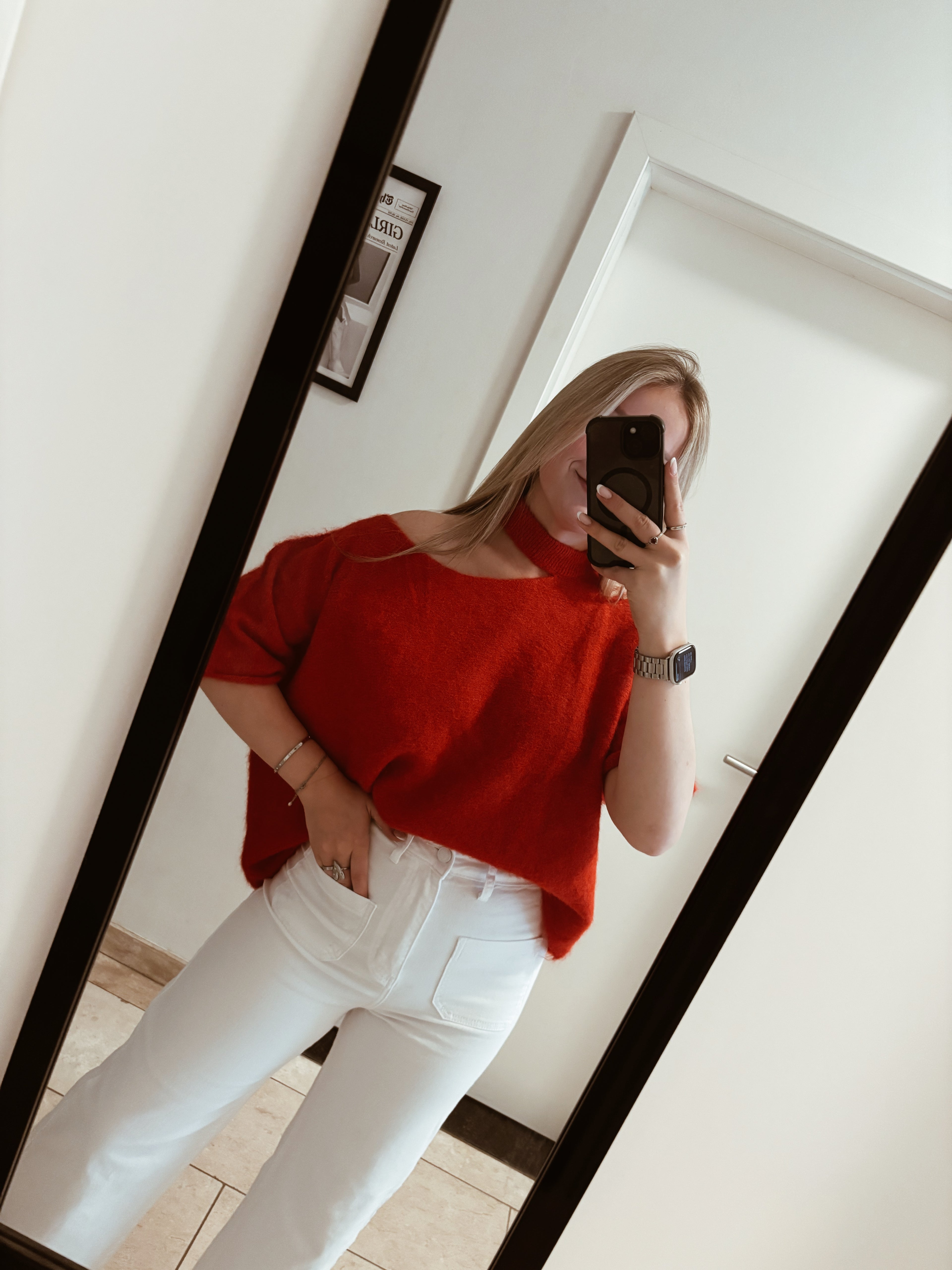 Julie Cut-Out Sweater - Red